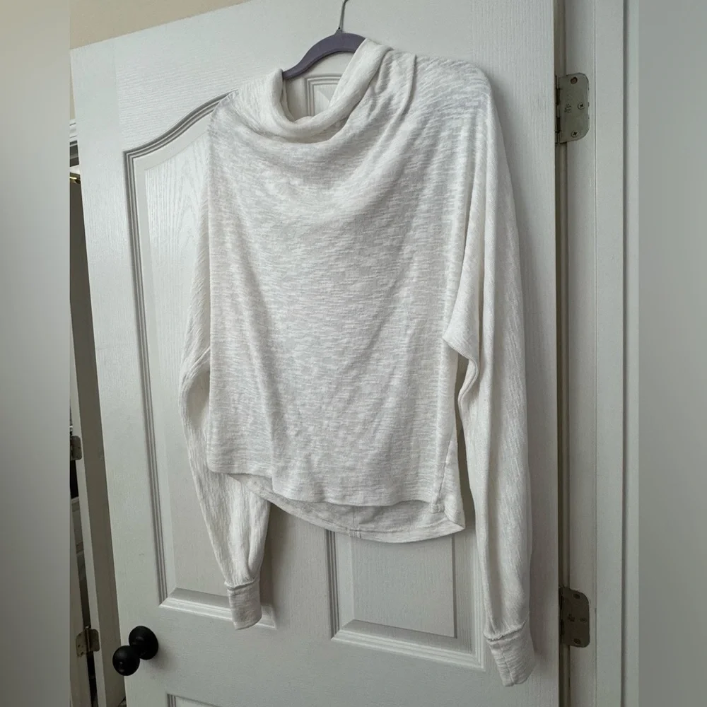 We The Free Off-the-Shoulder White  Sweater with Balloon Sleeves - Picture 2 of 4